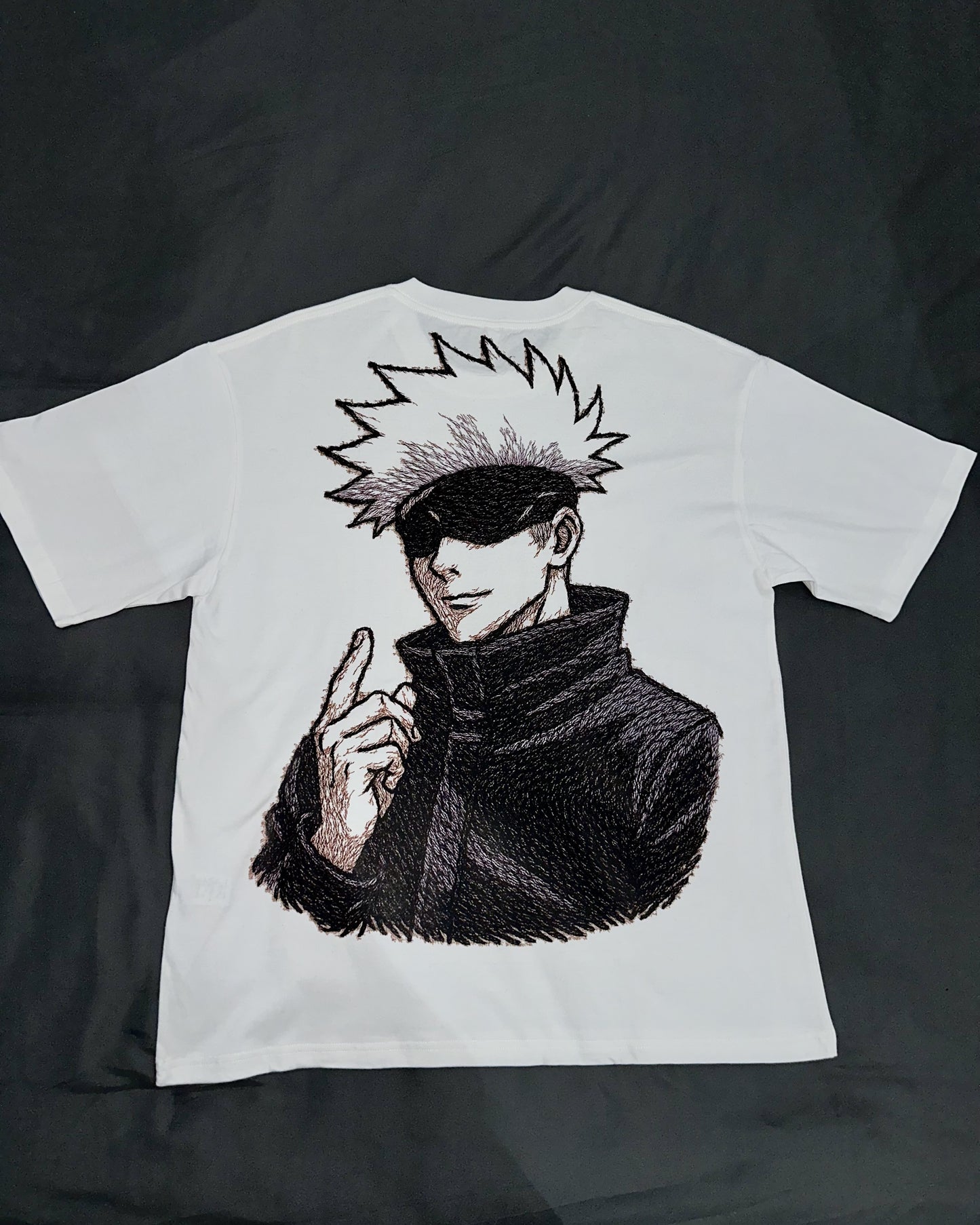 CAMISETA GOJO JJK OVERSIZE BLANCA