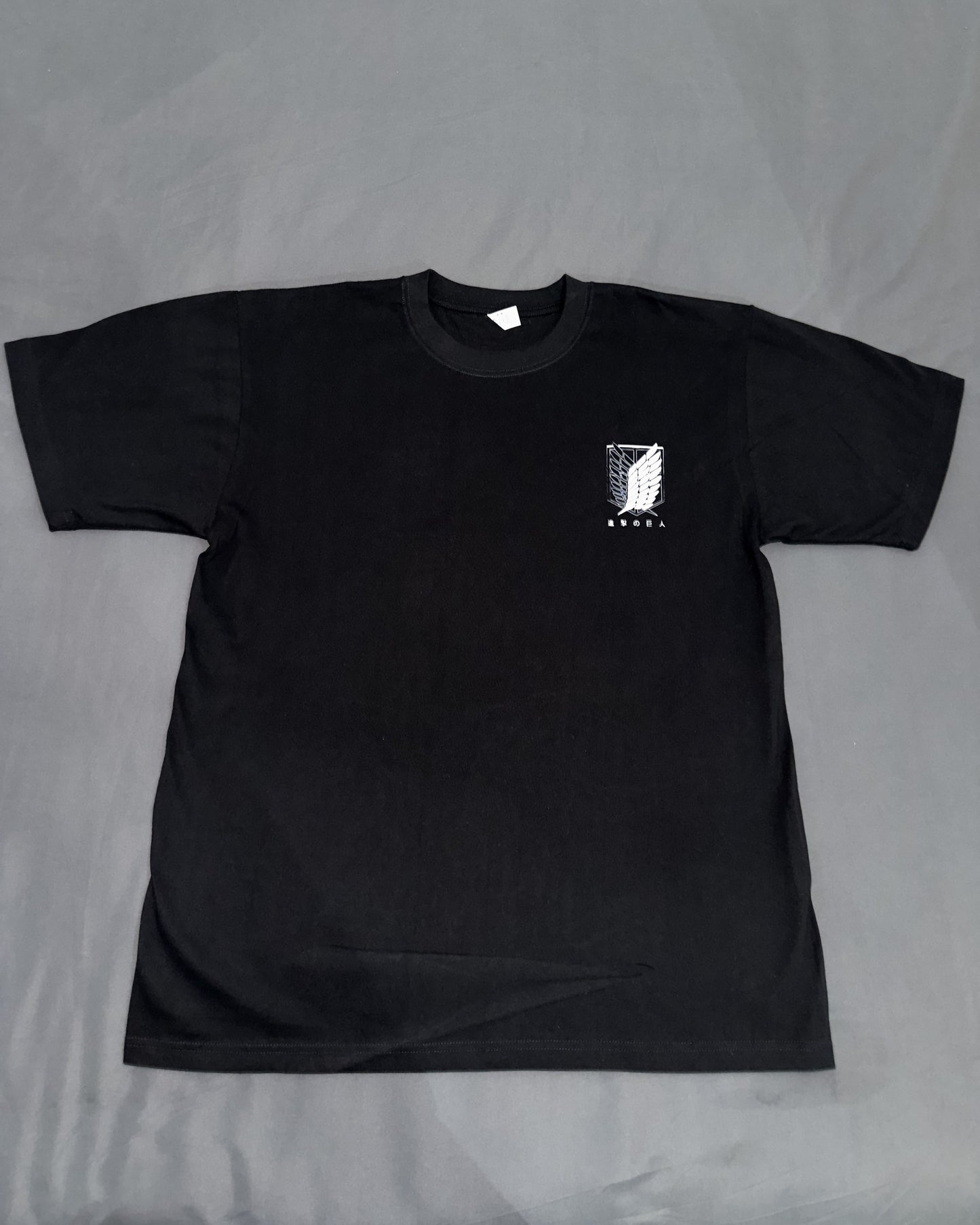 CAMISETA YMIR AOT OVERSIZE NEGRO